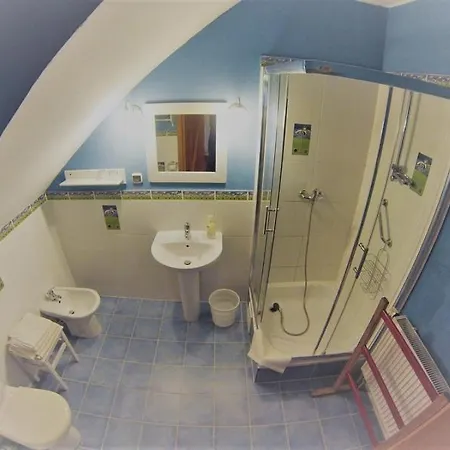 לינה וארוחת בוקר U Idalii *