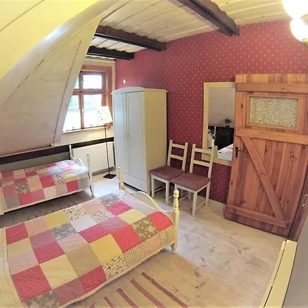 לינה וארוחת בוקר U Idalii