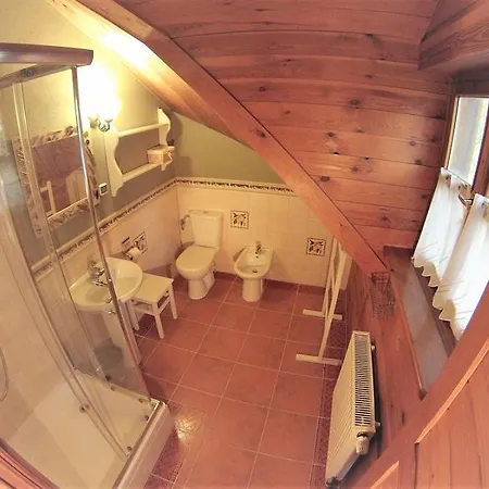 לינה וארוחת בוקר U Idalii *